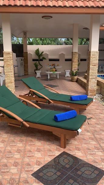 Yoch Pool Villa Pattaya ภายนอก รูปภาพ